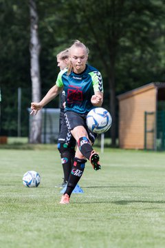 Bild 109 - wBJ Hamburger SV : SV Henstedt Ulzburg : Ergebnis: 4:2